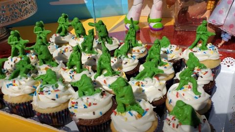 Toy Story Green Soldier Cupcake Topper