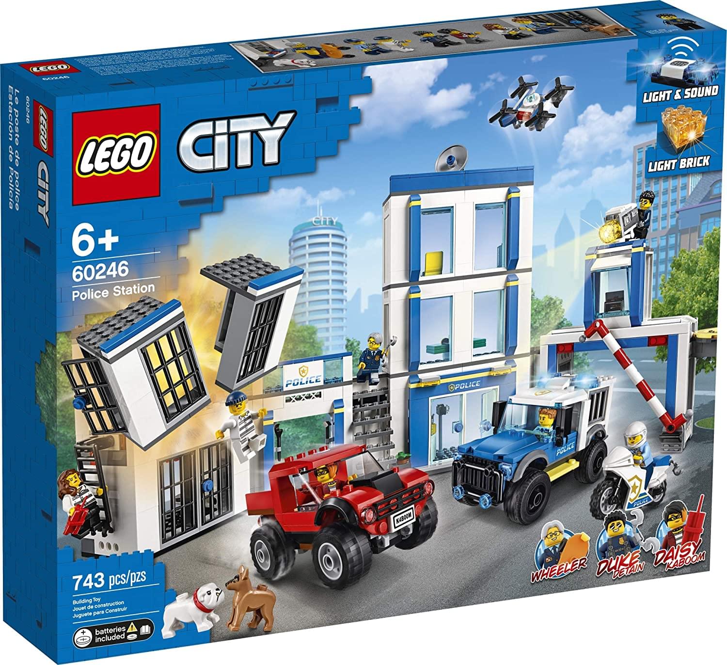 LEGO City Police Station 743 Piece Building Set