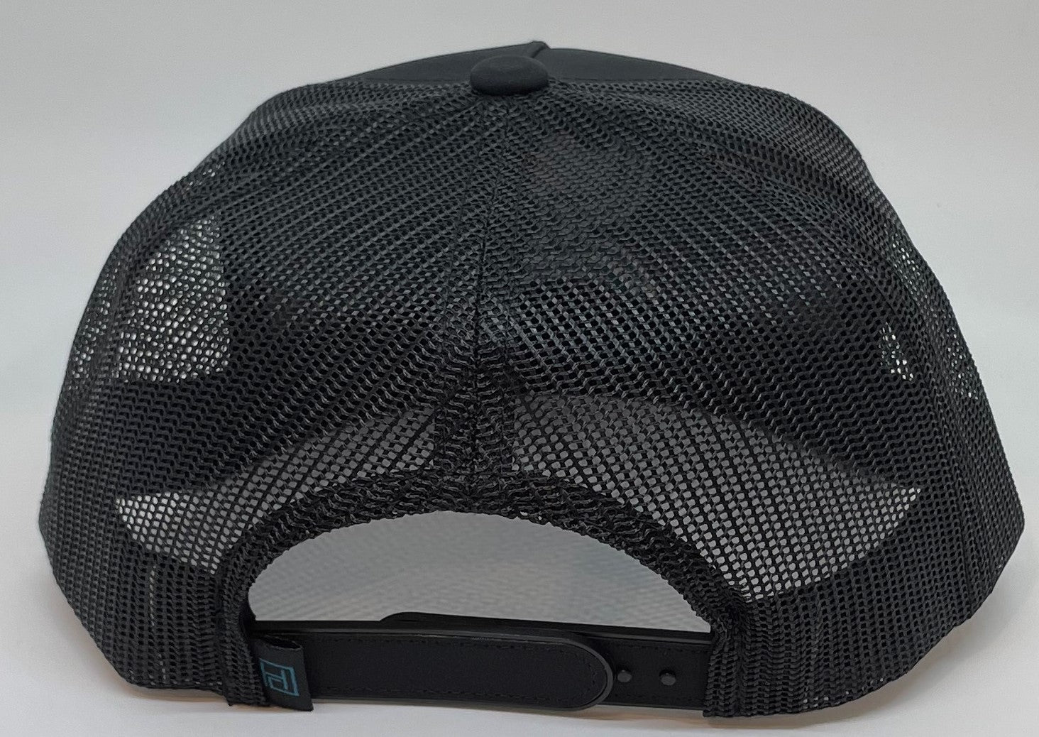 BREEZE TRUCKER – Blvnk Headwear