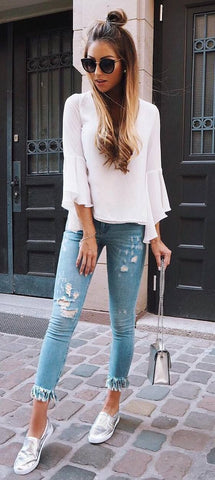 10 Ways To Wear Jeans This Fall - Caroline Einhoff