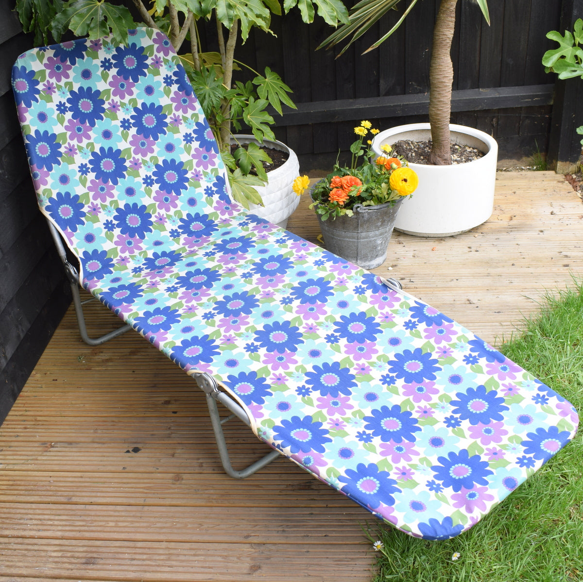 retro garden lounger