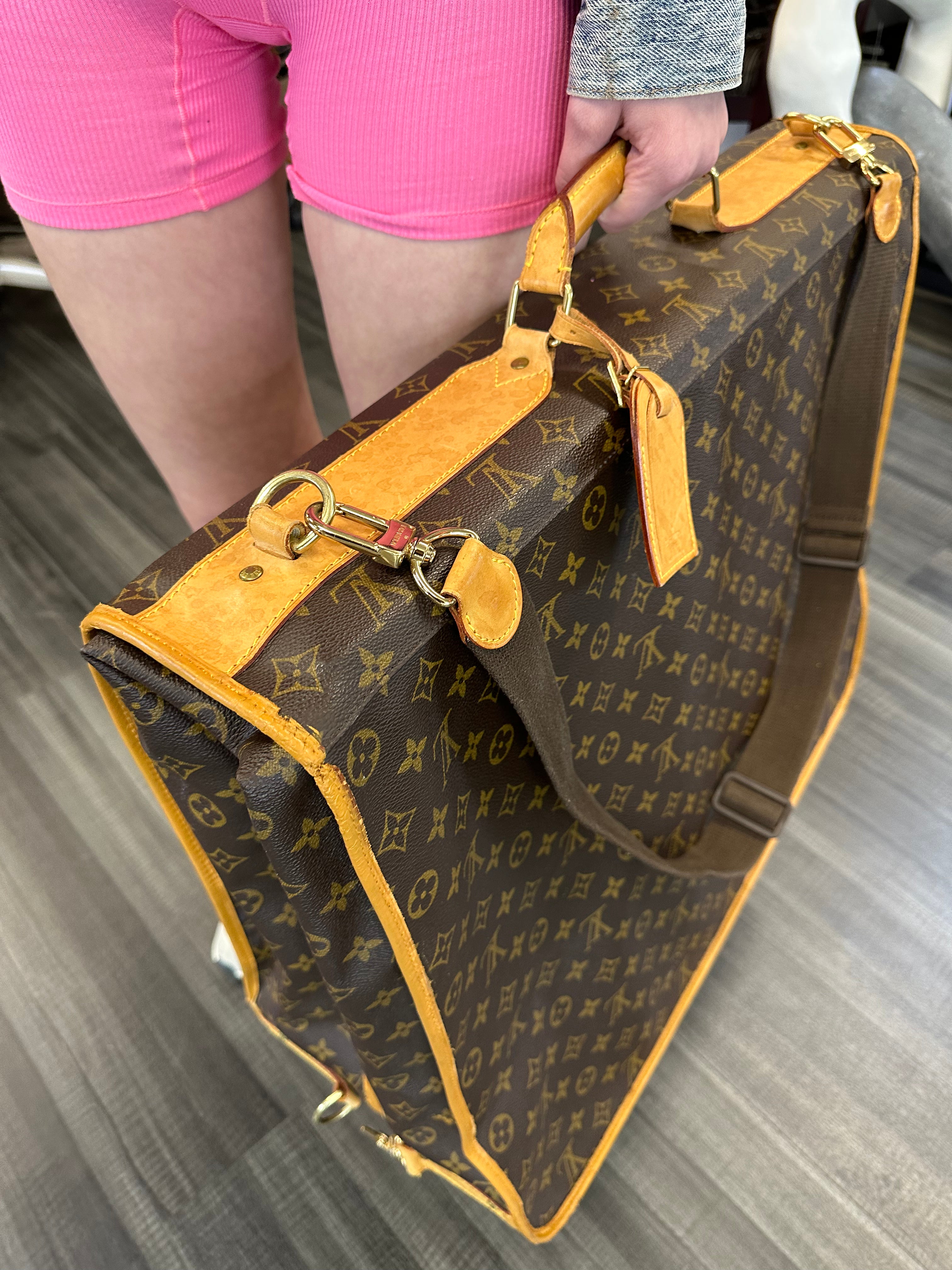 LOUIS VUITTON Vintage Monogram Cosmetic Bag - $1K Appraisal Value w/ CoA!