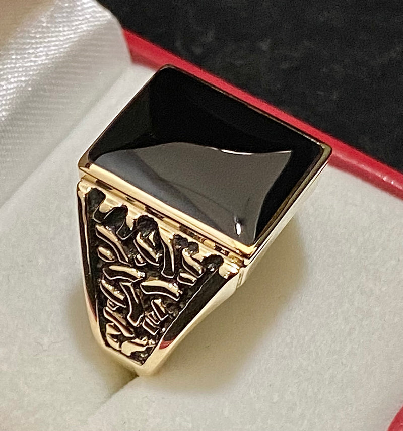 Amazing Designer Solid Yellow Gold with Onyx Black Inlay Detail Ring