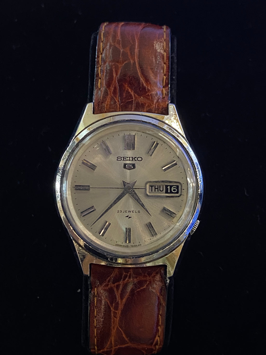 VINTAGE SEIKO #5 23 JEWELS MEN'S AUTOMATIC 1960S w/ DATE FEATURE