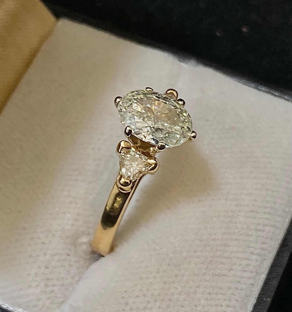 Beautiful Unique SYG 2.50+ Ct. Diamond Ring - $40K Appraisal Value w/C