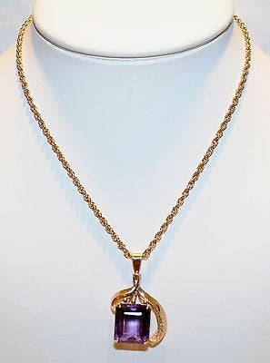Vintage 1940s 14+ Carat Amethyst Pendant in 14K Yellow Gold with Chain