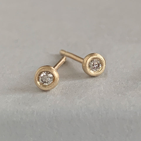 molten gold diamond studs with 2mm diamonds