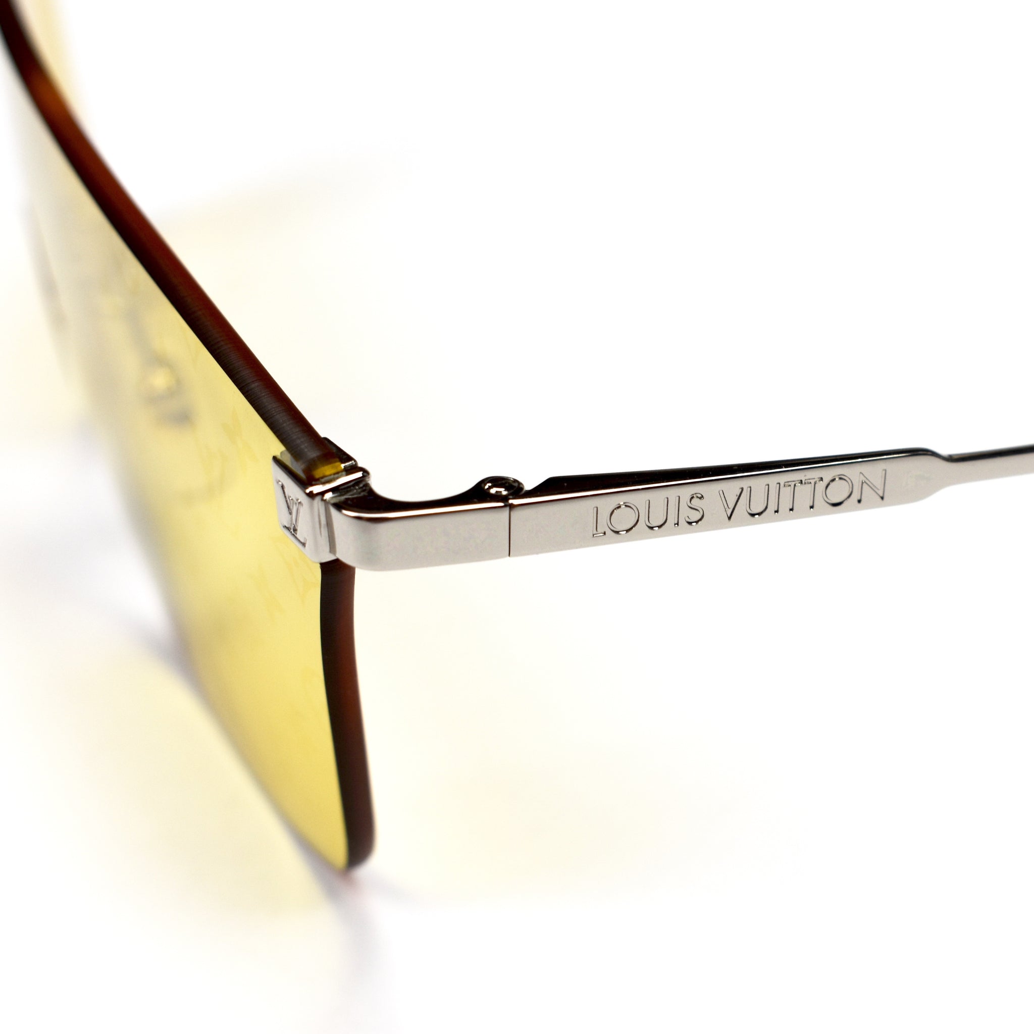 Louis Vuitton - Monogram Reflective &#39;Showdown&#39; Sunglasses – eluXive