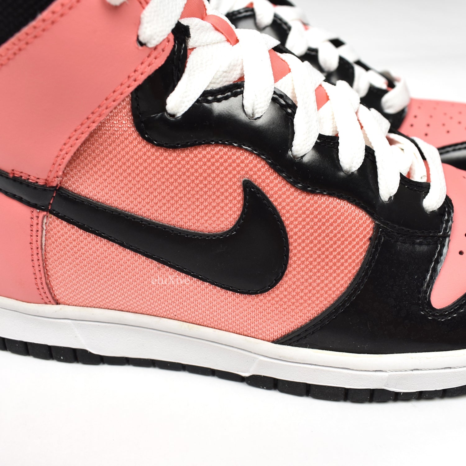 peach and black dunks