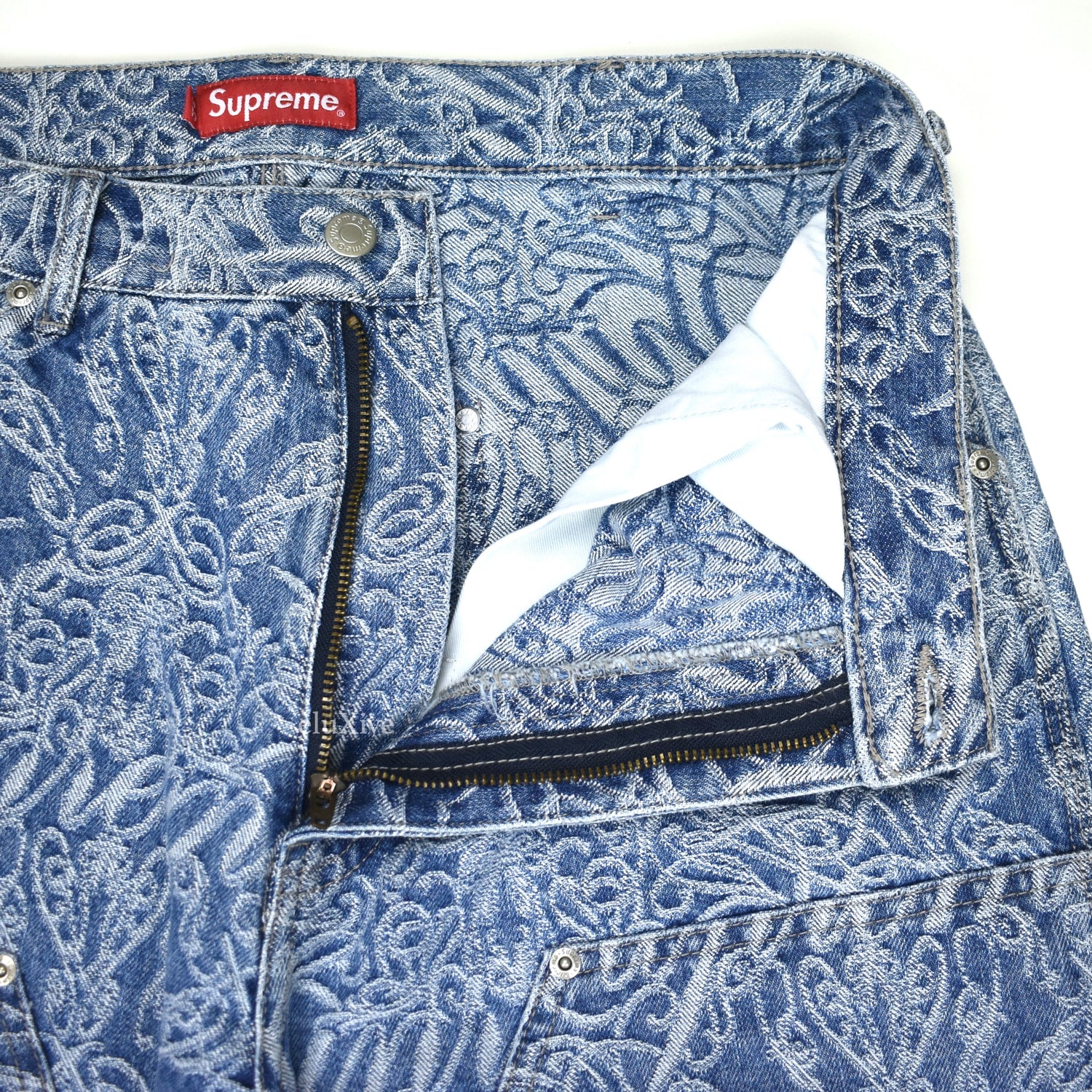 Supreme - Script Jacquard Logo Double Knee Denim Jeans (Blue