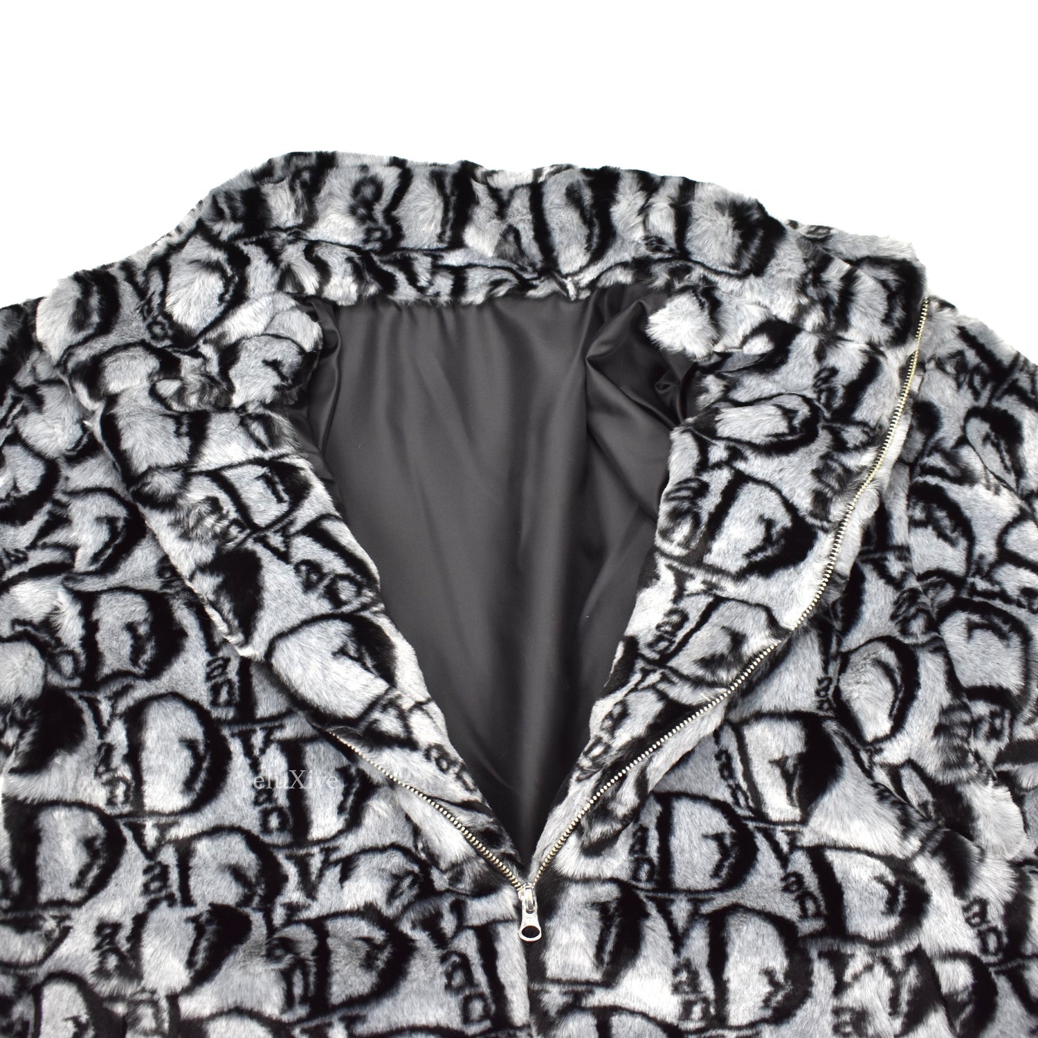 Vandy The Pink - Vior Monogram Faux Fur Jacket (Gray) – eluXive
