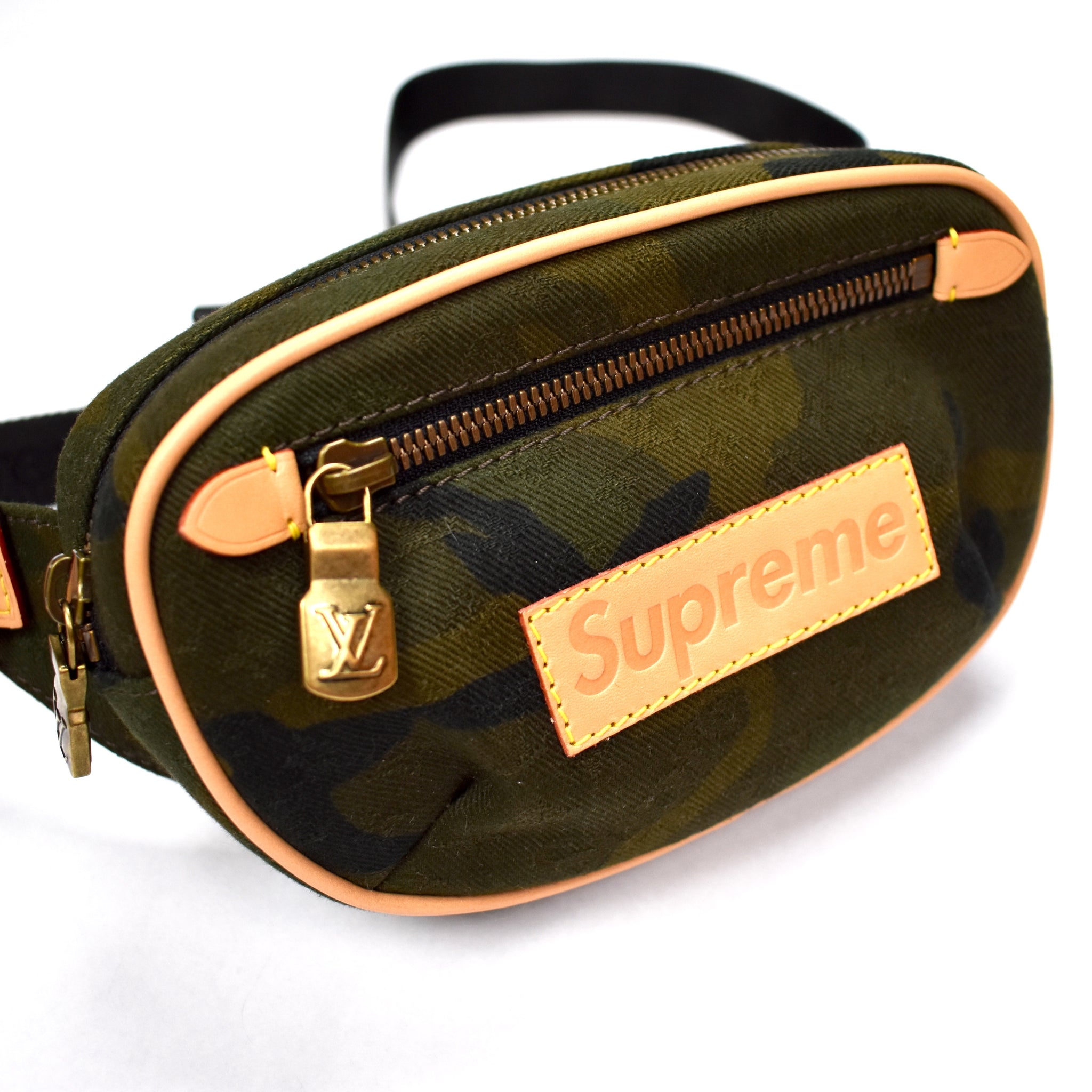 Louis Vuitton x Supreme - LV Monogram Camo Box Logo Bumbag / Fanny Pack – eluXive