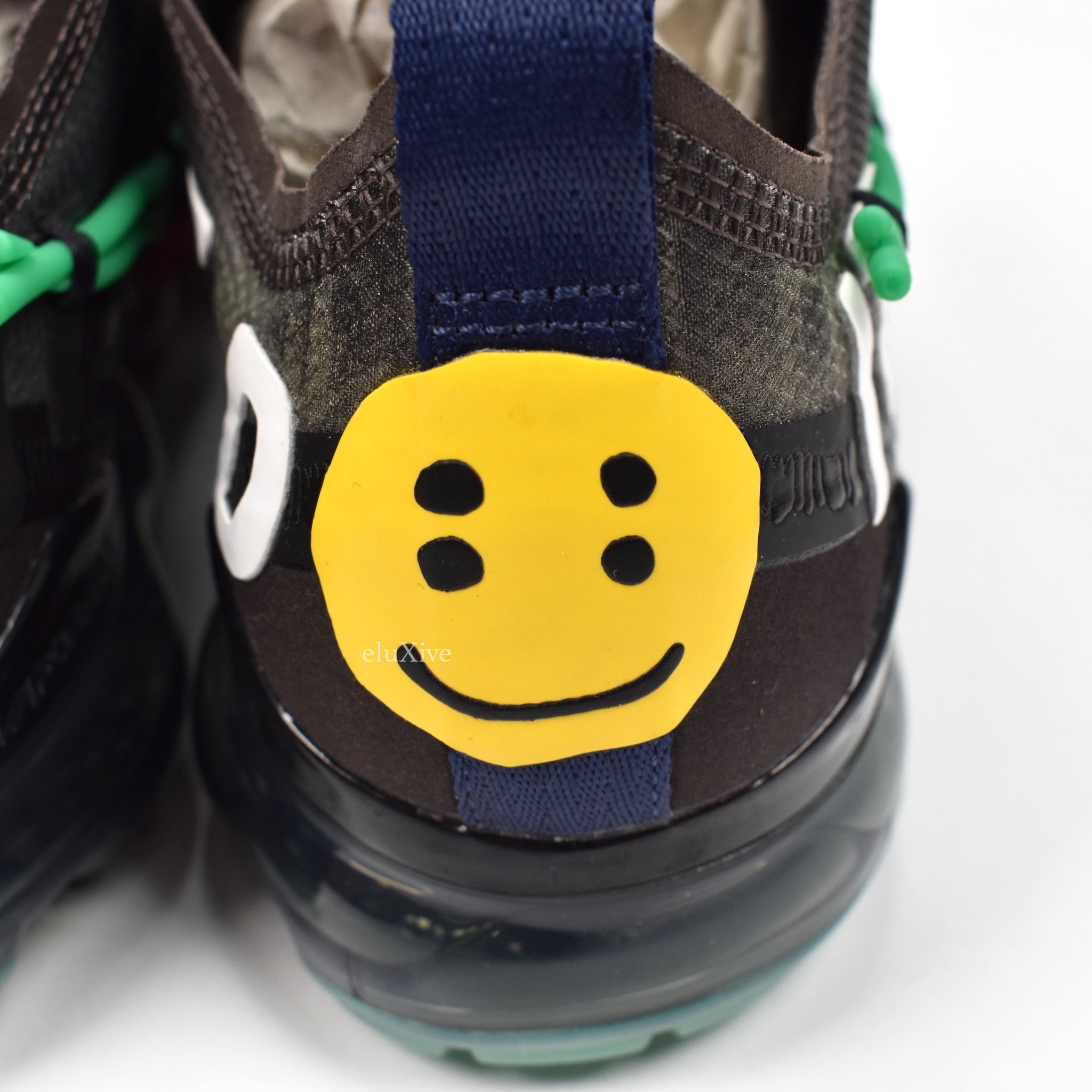 vapormax smiley