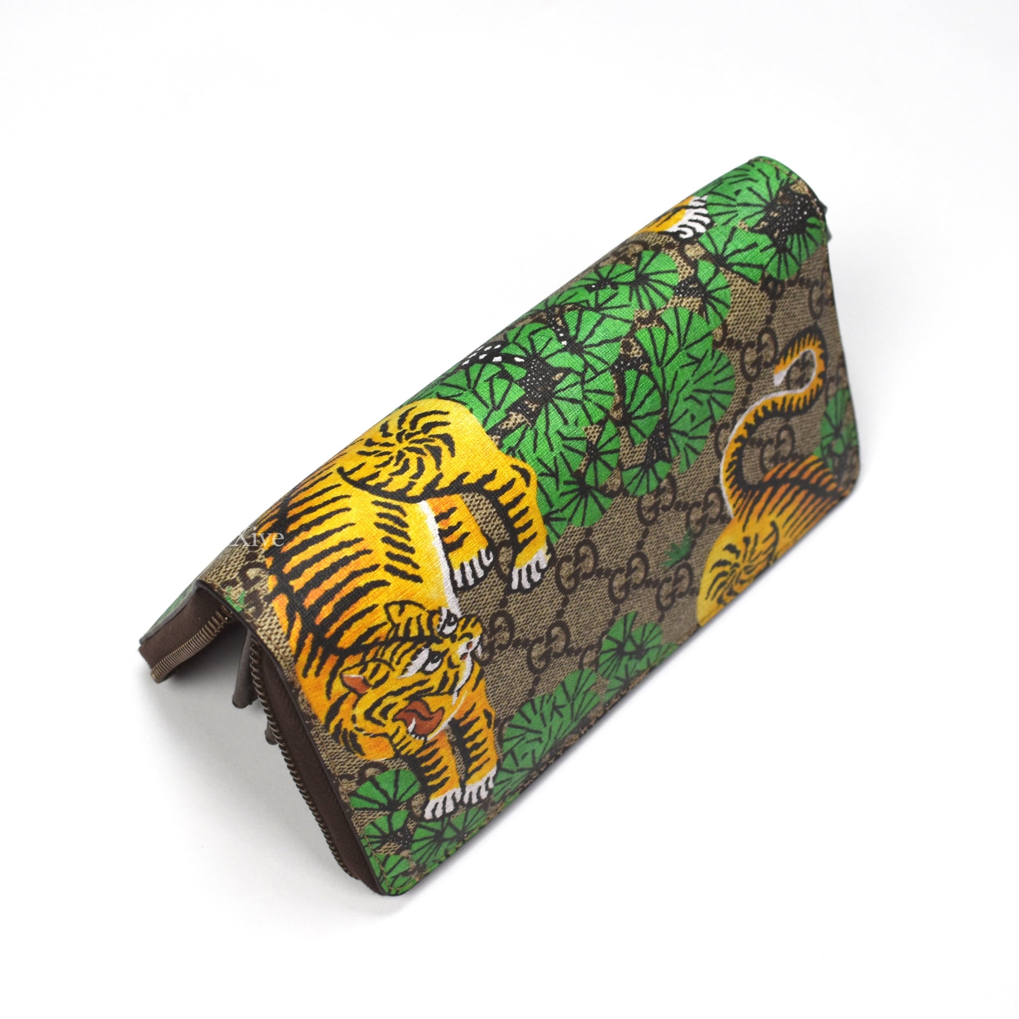 Gucci - Men&#39;s GG Supreme Logo Tiger Print Canvas Zip Around Wallet – eluXive