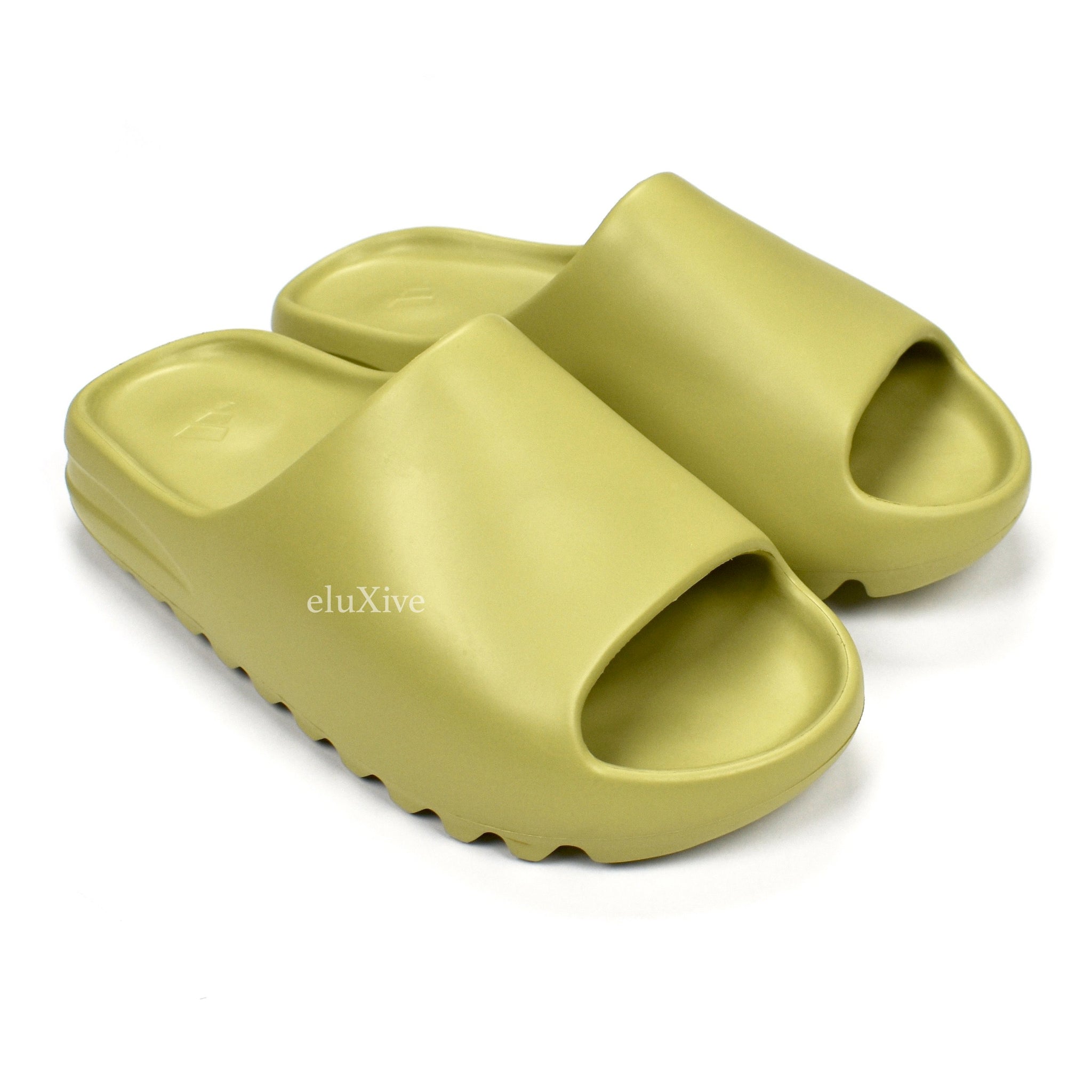 Kanye West s Yeezy slides How to buy