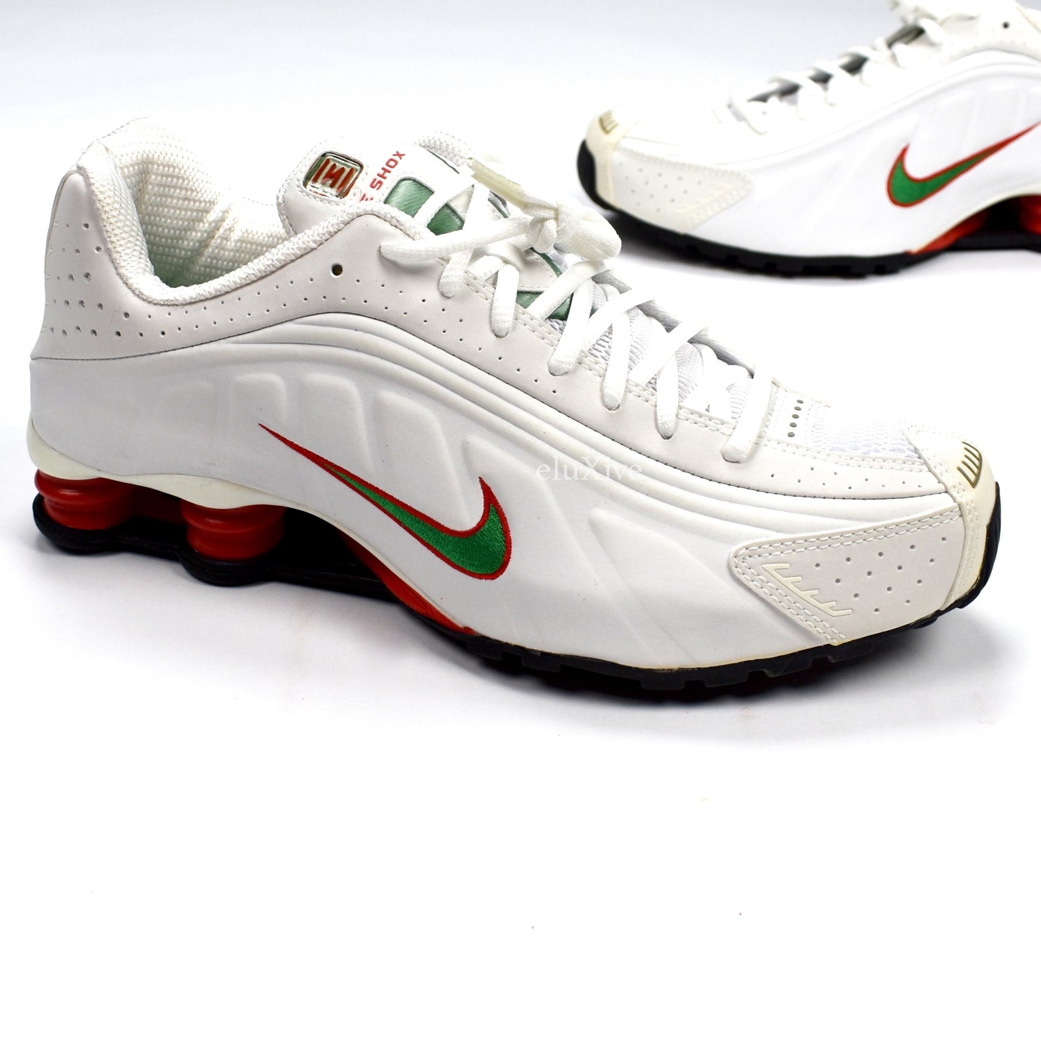 Valle Método agitación Nike - 2006 Men's Shox R4 White / Pine Green / Red 'Mexico' Sneakers –  eluXive