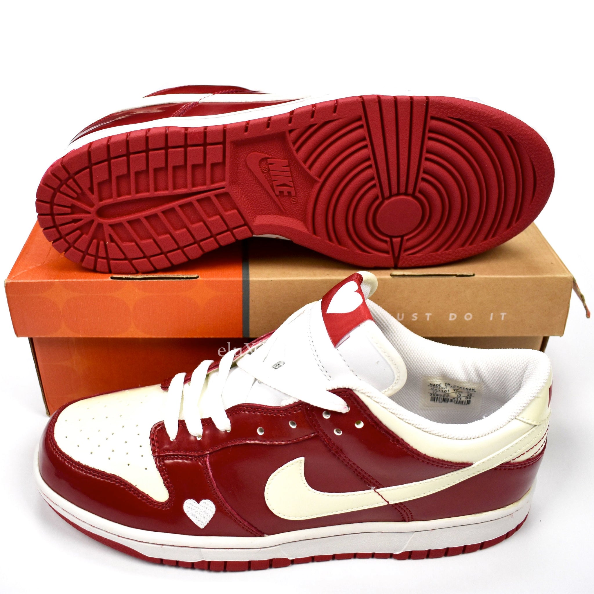 nike dunk low valentines day 2004