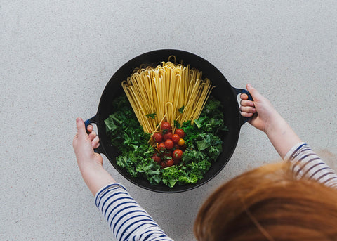 Anna Jones tomato kale and lemon one-pot spaghetti for lunch lady magazine