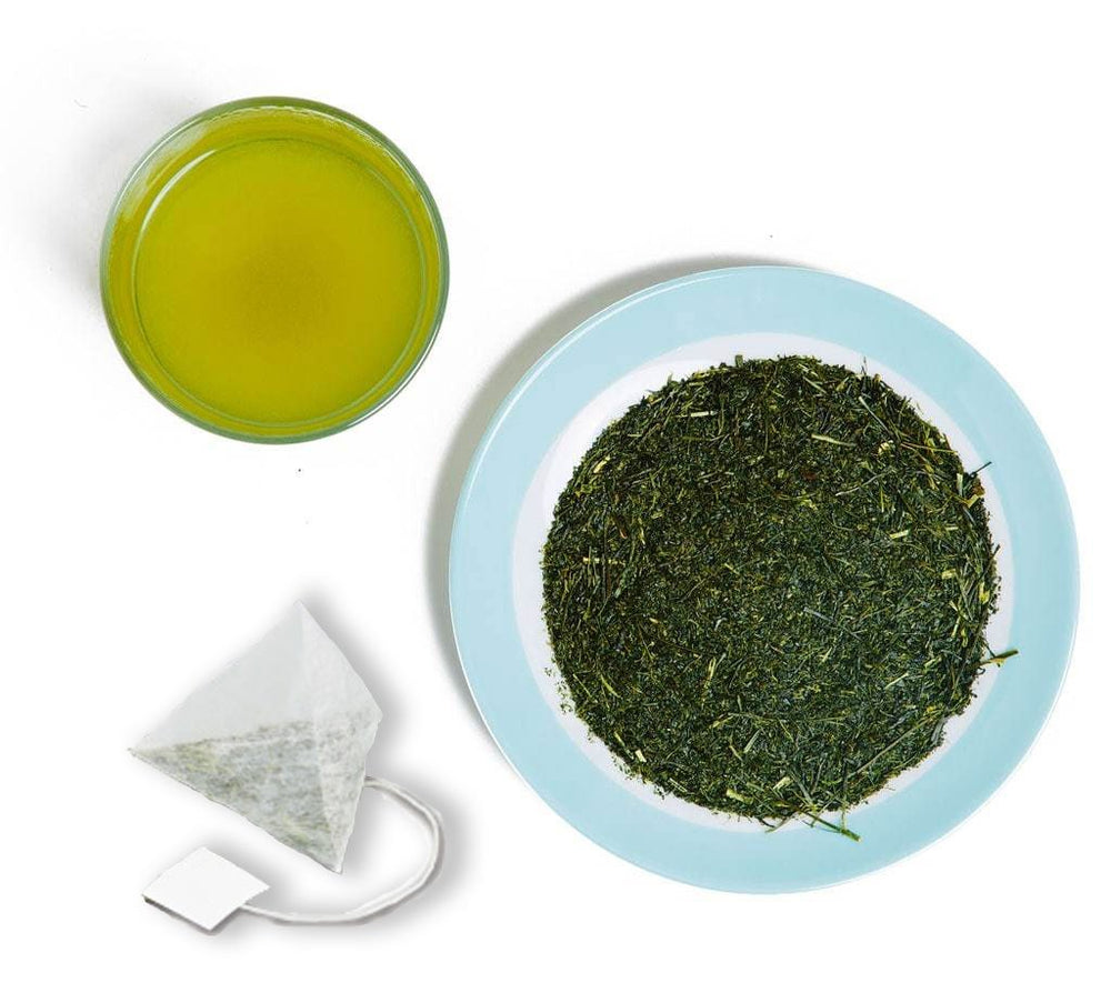 https://cdn.shopify.com/s/files/1/1144/2988/products/Gokuzyo-Aracha-High-Grade-Crude-Green-Tea-Bag_1000x1500.jpg?v=1542550858