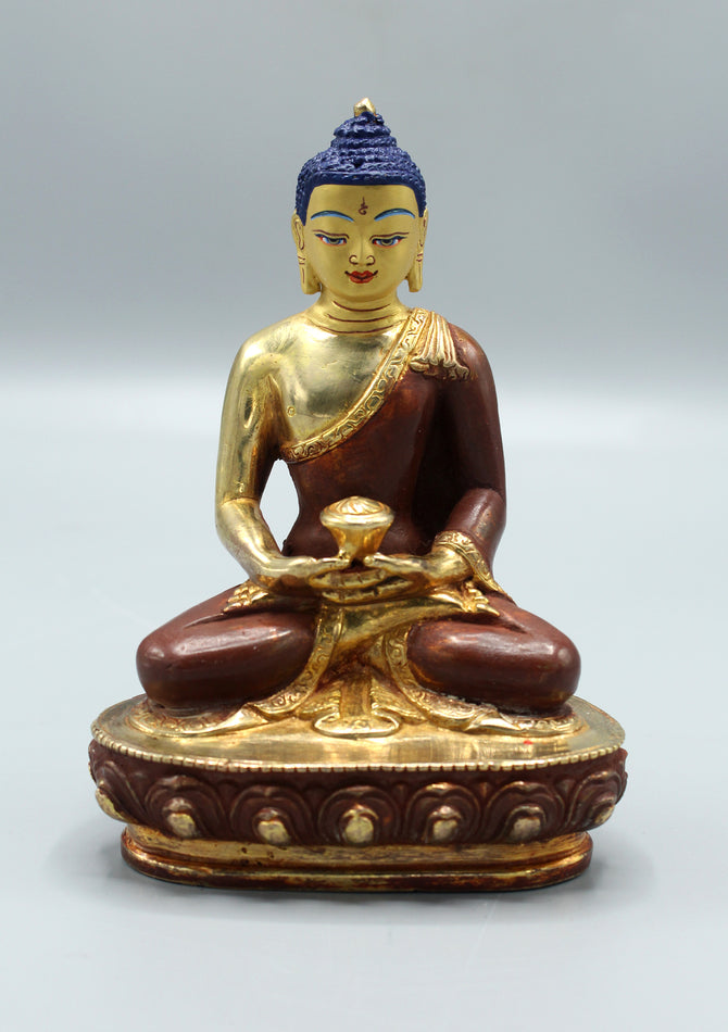 Meditating buddha statue in Dhyana mudra known as meditation Buddha