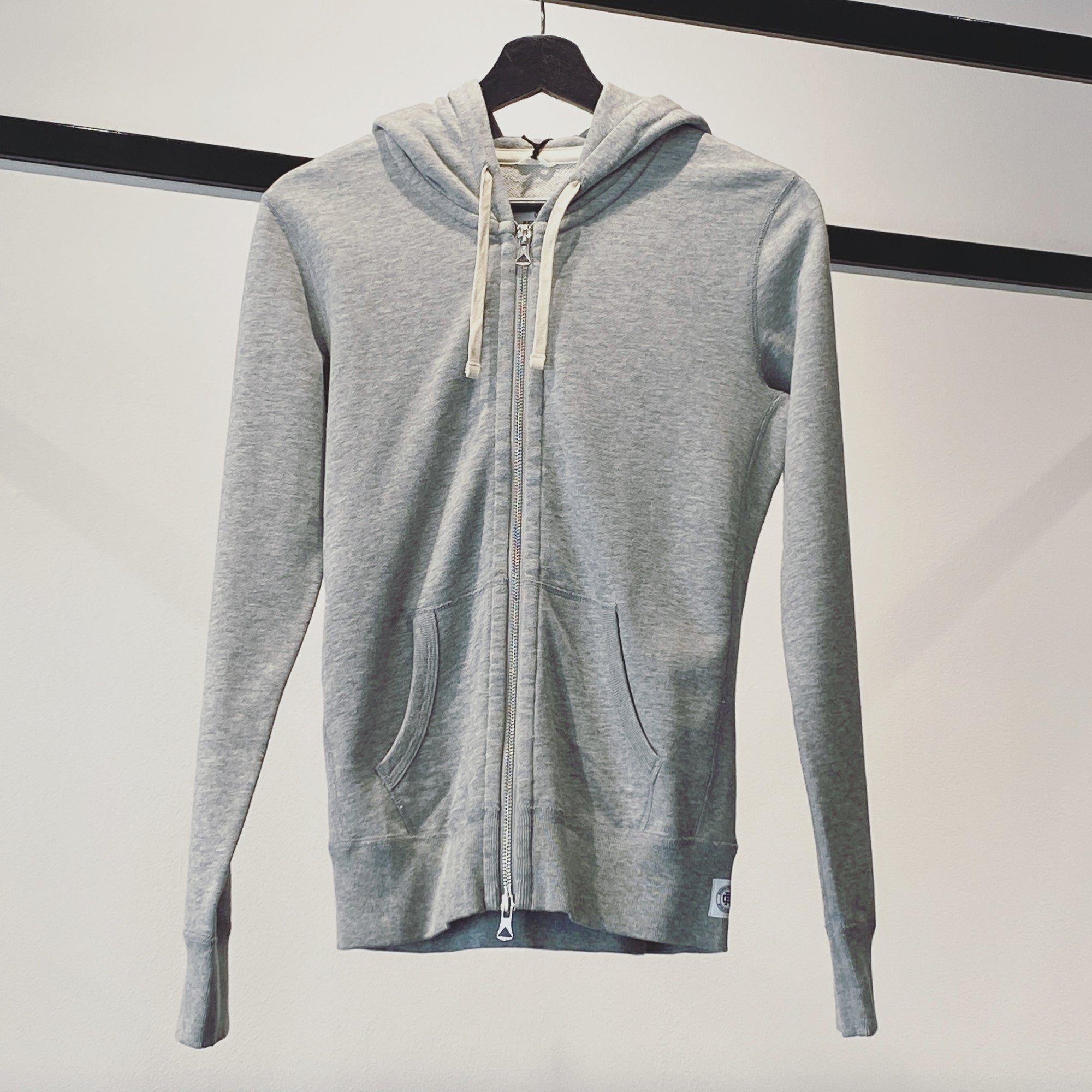 zip up hoodie lightweight