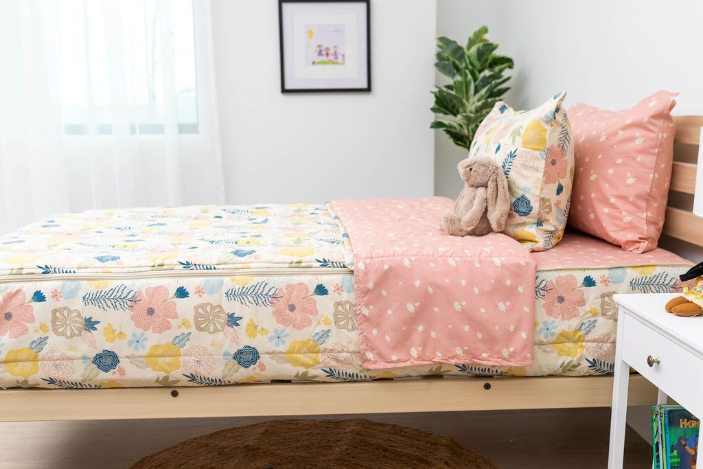 Blossoms Zipper Bedding