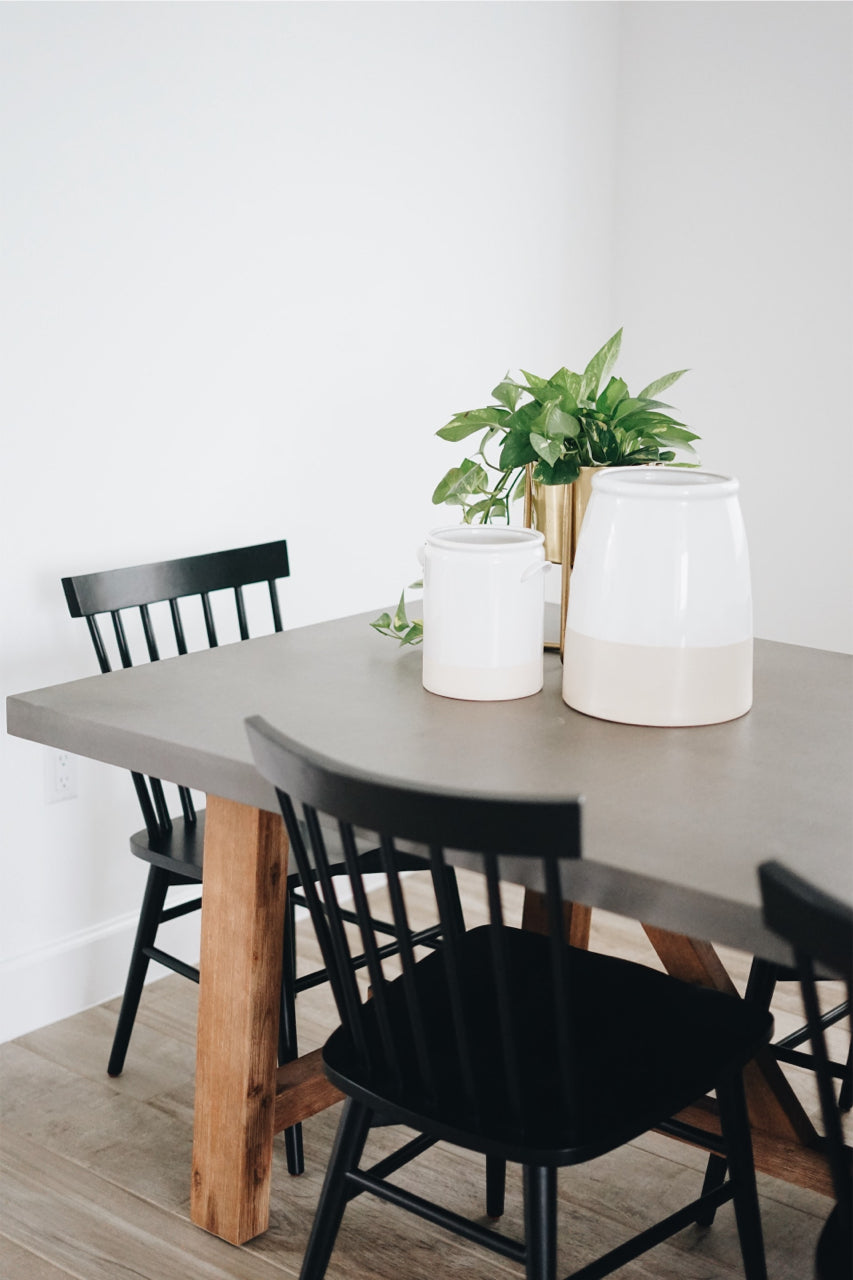 modern farmhouse dining table