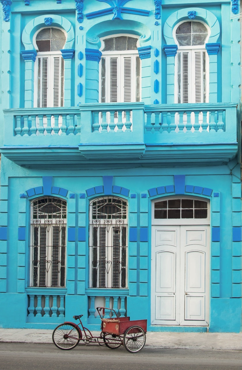 Blue building in Cuba