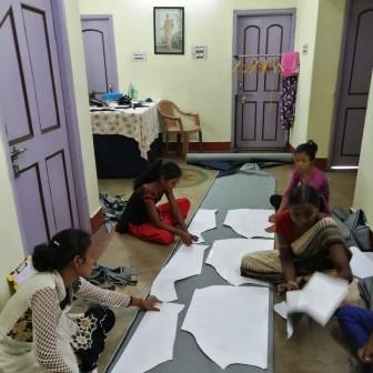 Patternmaking at Holi Boli