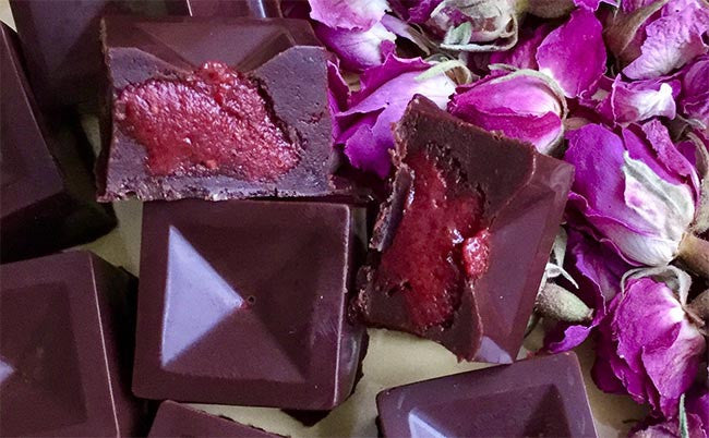 Raw Chocolates with Raspberry-Rose Centres 2