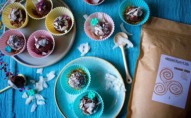 raw cacao coconut fudge balls