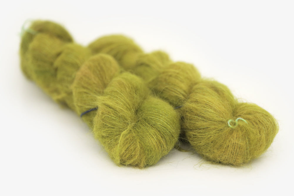 Elm, Merino Wool, Green Yarn, Crochet – Hue Loco