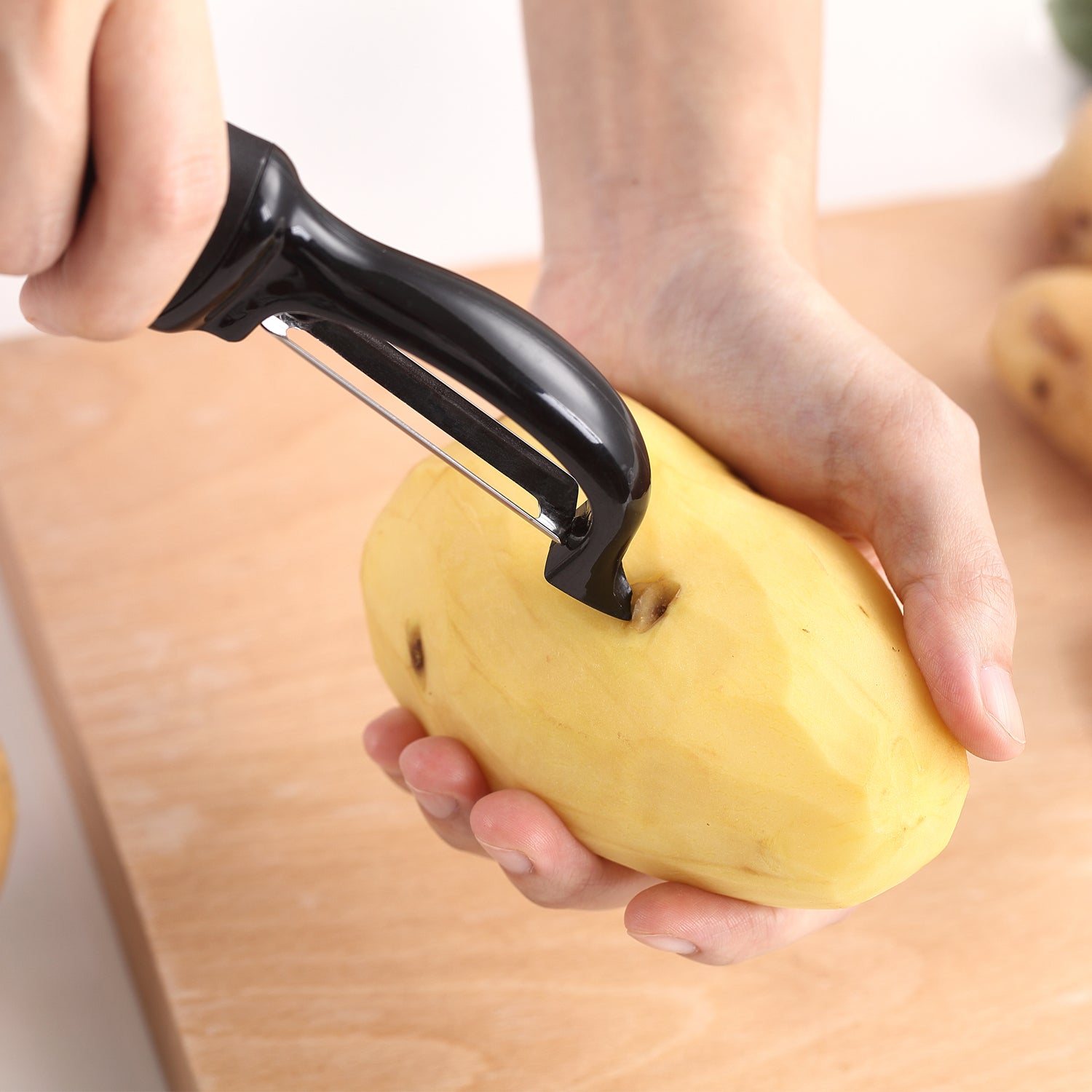 swivel vegetable peeler