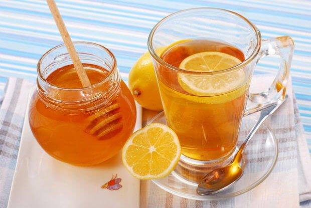 What are the benefits of lemon tea with honey?