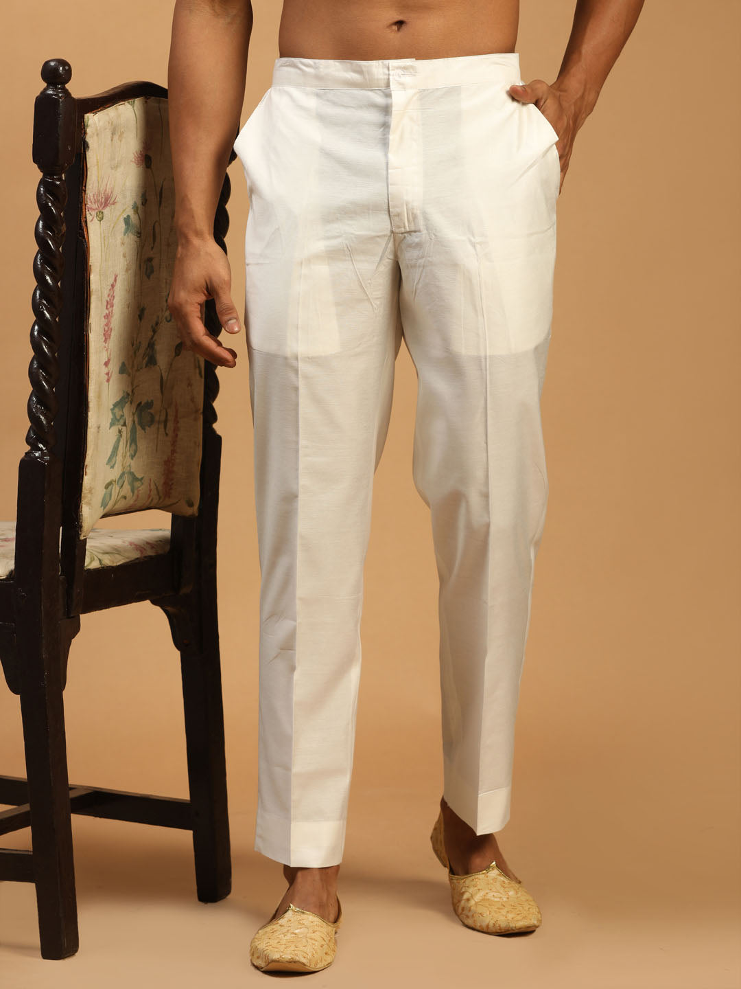 Buy online White Khadi Bottom Wear from Clothing for Men by Gazifab for  ₹1299 at 0% off | 2024 Limeroad.com