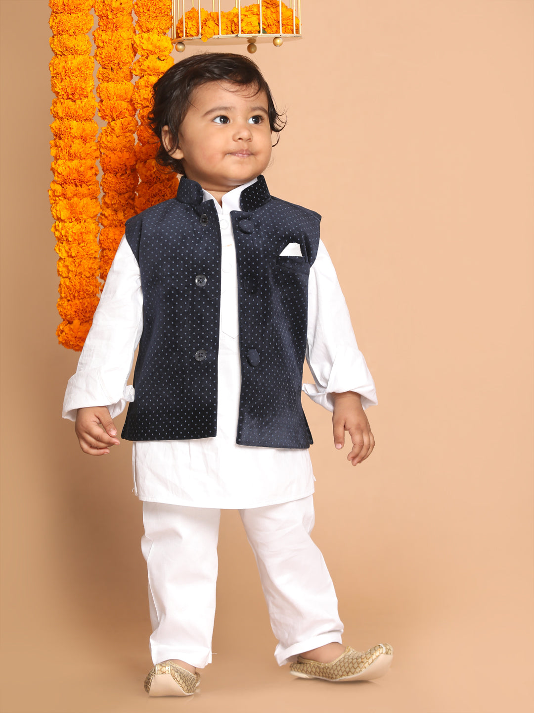 Men's White Kurta With Pyjama & Royal Blue Self Design Jacket, Stylish Kurta  Pajama, Men Traditional Pajama, Men Ethnic Pajamas, पुरुषों का  कुर्ता-पजामा, मेन्स कुर्ता पजामा - Banjara, Prayagraj | ID: 2849567942633