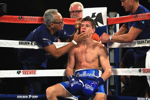 Luke Campbell in the corner, Linares