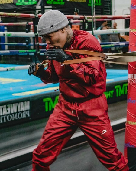 Man in Sauna suit red