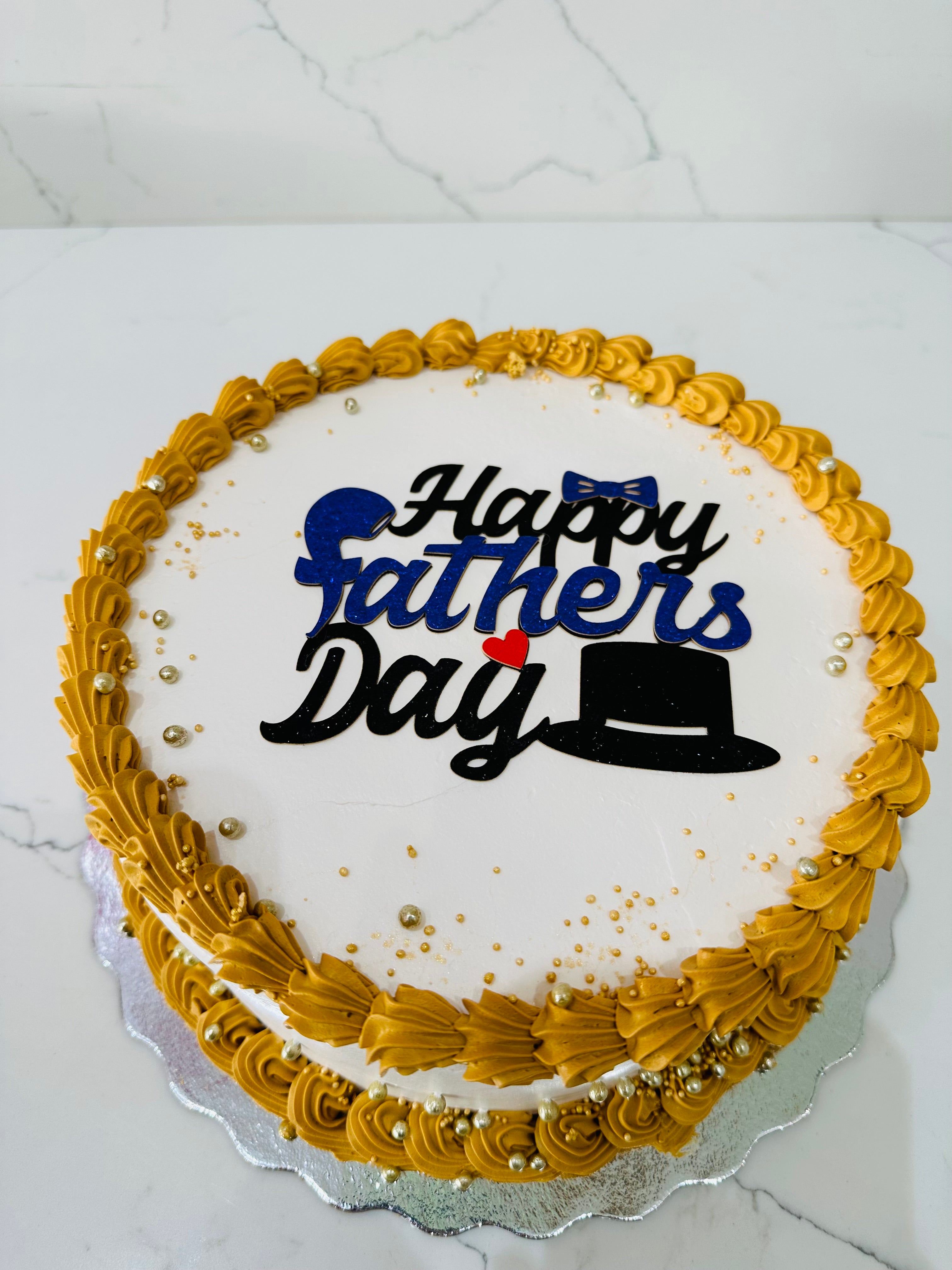 Say 'I Love You' with Father's Day Cake Package!