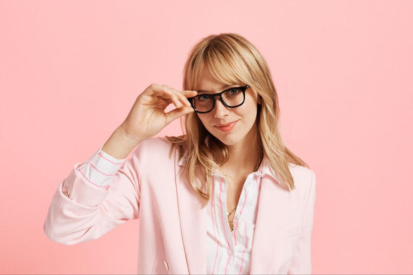 Anti glare glasses: woman wearing a pair of eyeglasses