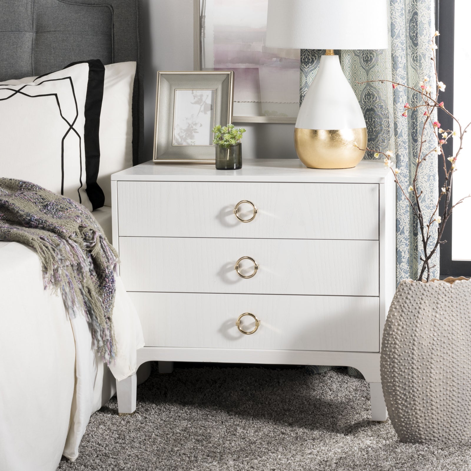 Safavieh Lorna 3 Drawer Contemporary Night Stand White Incredible