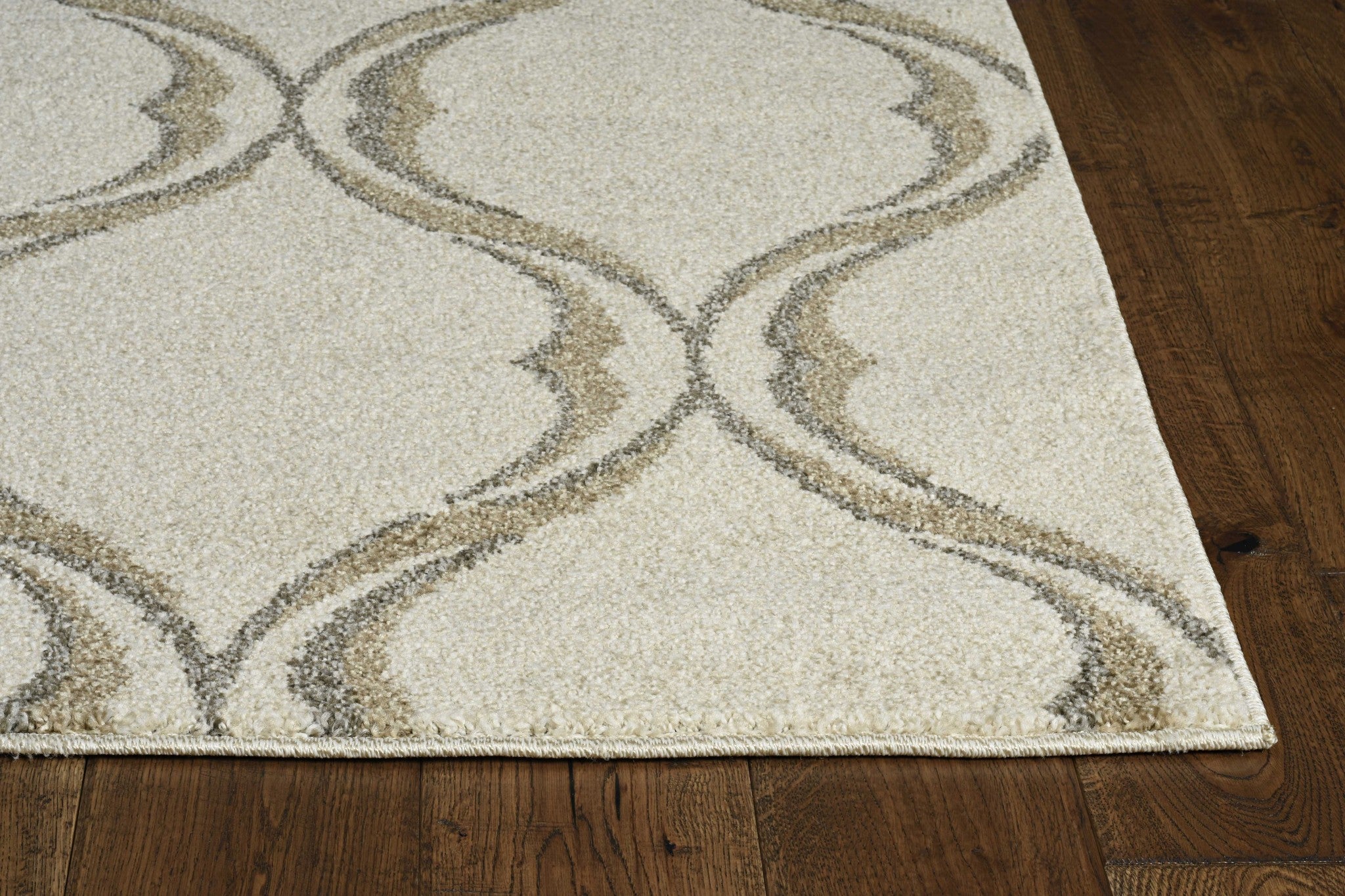 2' X 3' Sand Wavy Line Pattern Accent Rug 2' X 3' Sand Wavy Line Pattern