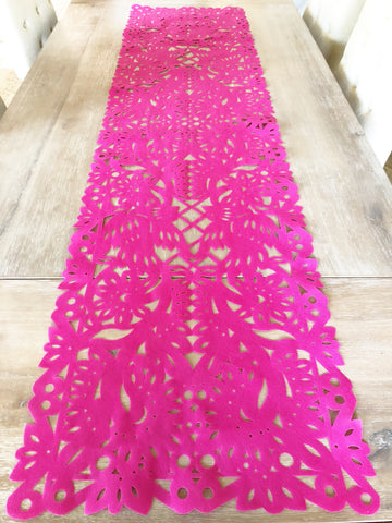 hot pink table runner