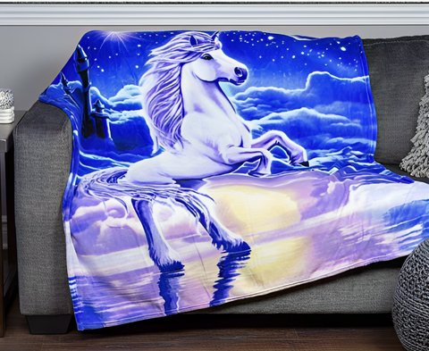 Unicorn Print Super Soft Plush Fleece Throw Blanket