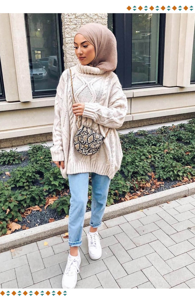 Affordable Trendy Jeans Styles 🫶🏼👖 Hijab Fashion Content Creator, Hijab  Outfits Styling, Jeans Trends