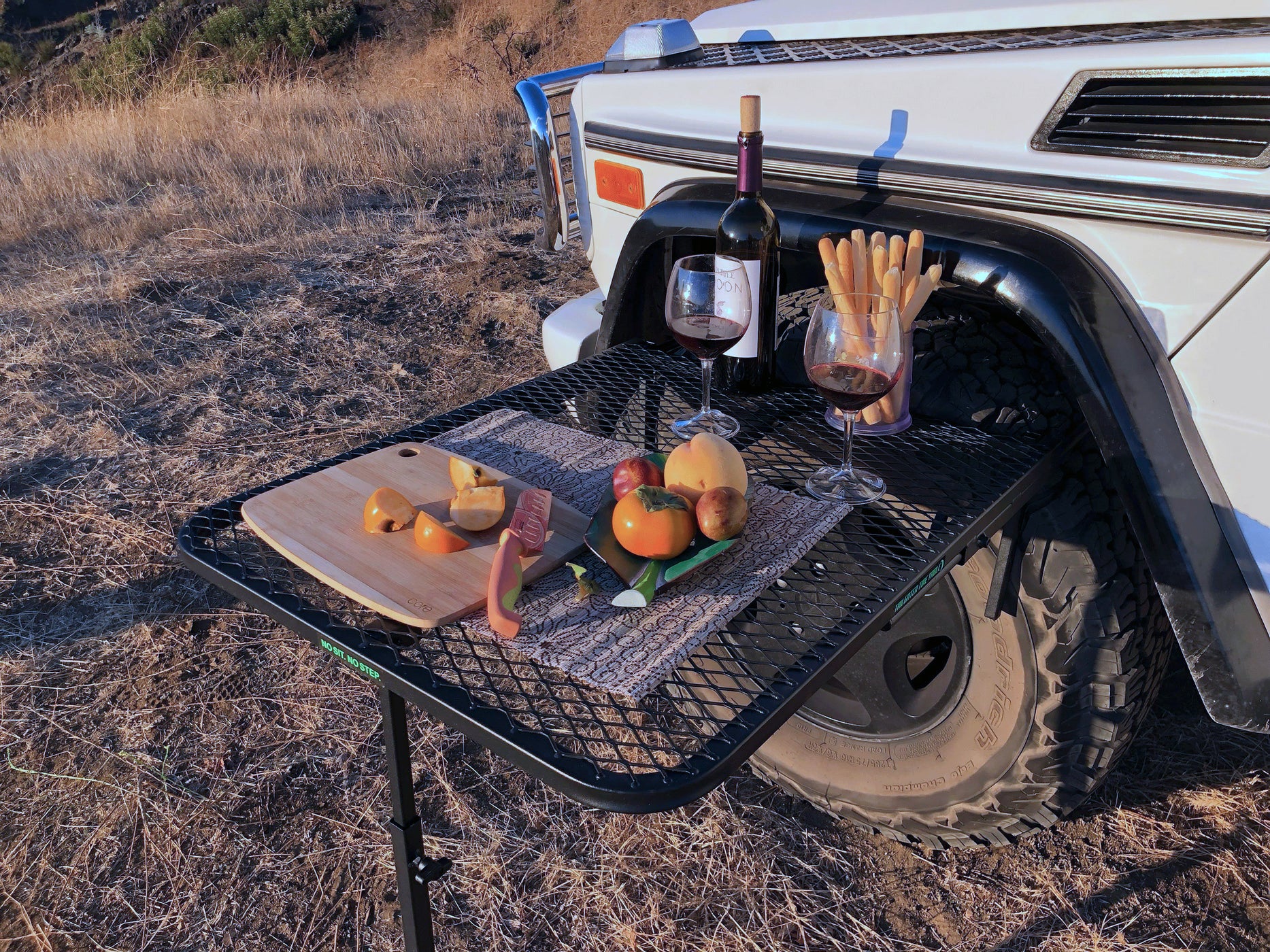 Innovative Tire Mount Outdoor Camping Table - Tailgater Tire Table — G ...