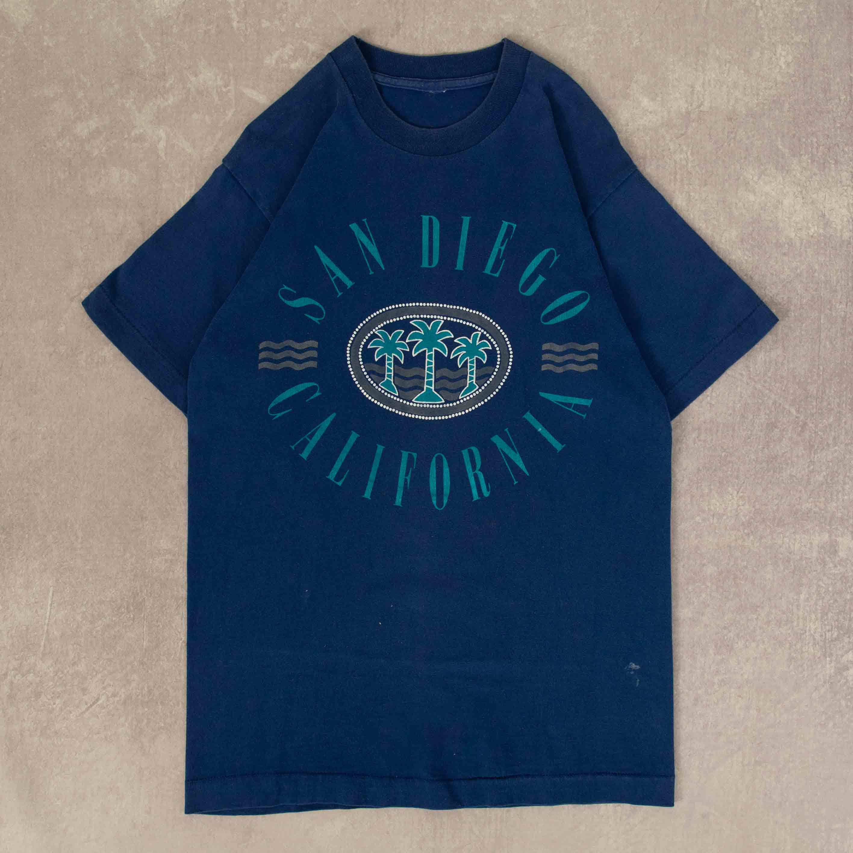 image of MEN'S VINTAGE 1990S SAN DIEGO CALIFORNIA SINGLE STITCH T-SHIRT - LARGE