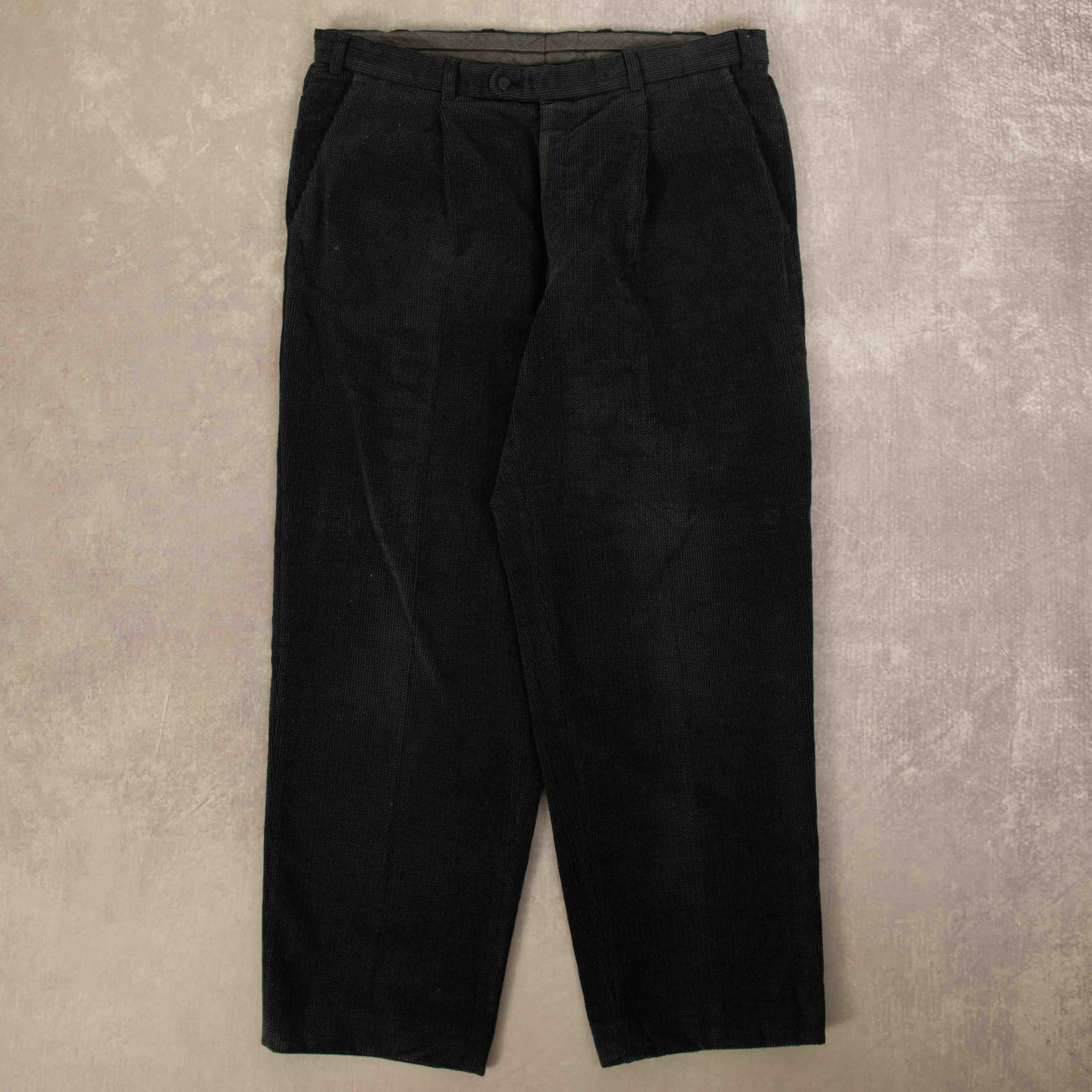image of MEN'S VINTAGE RELAXED TEXTURED JUMBO CORD TROUSERS - W38 X L30