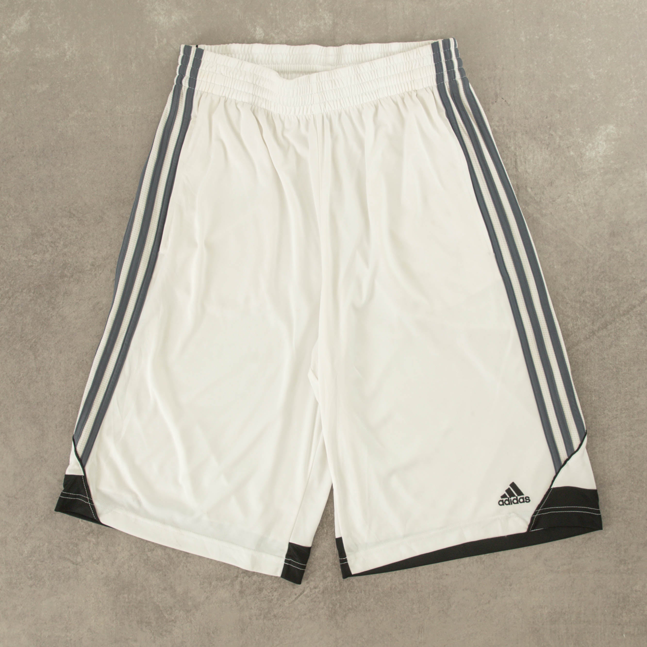 image of MEN'S VINTAGE ADIDAS SPORTS SHORTS - SMALL