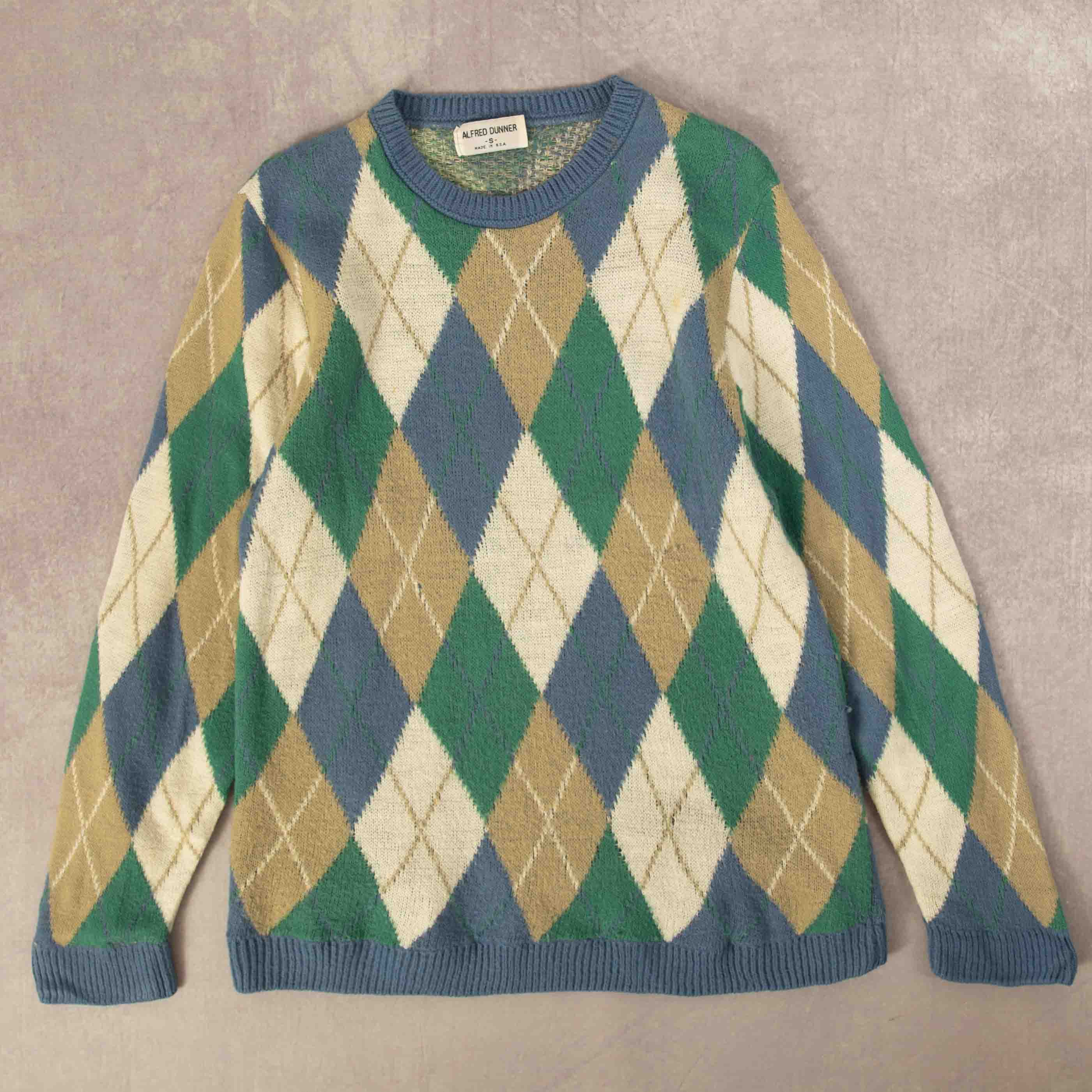 image of MEN'S VINTAGE 1990S STRUCTURED ARGYLE KNITTED JUMPER - SMALL